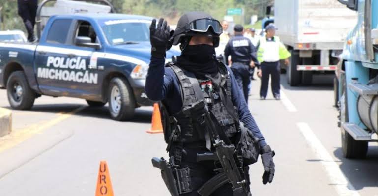 Impagos a Policía Michoacán - Laborissmo